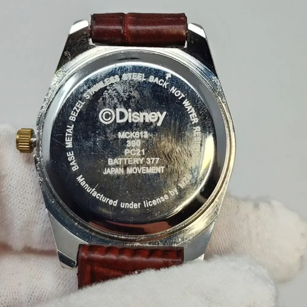 Disney Mickey Mouse Analog Watch Silver/Gold Face